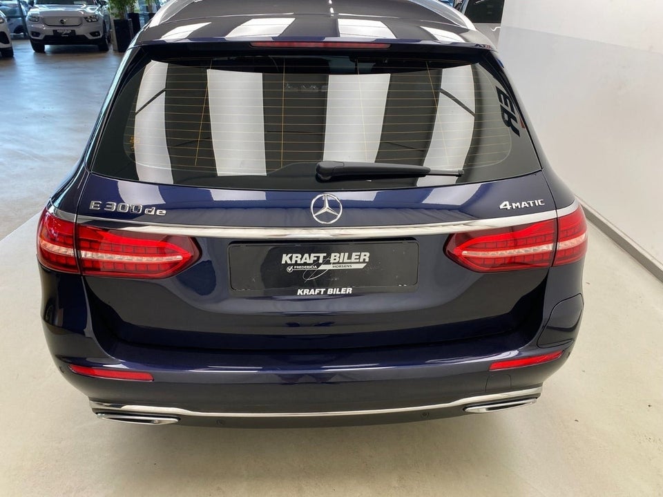 Mercedes E300 de 2,0 stc. aut. 4Matic 5d