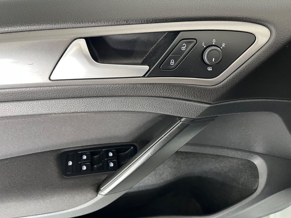 VW Golf VII 1,6 TDi 110 BlueMotion Van 5d