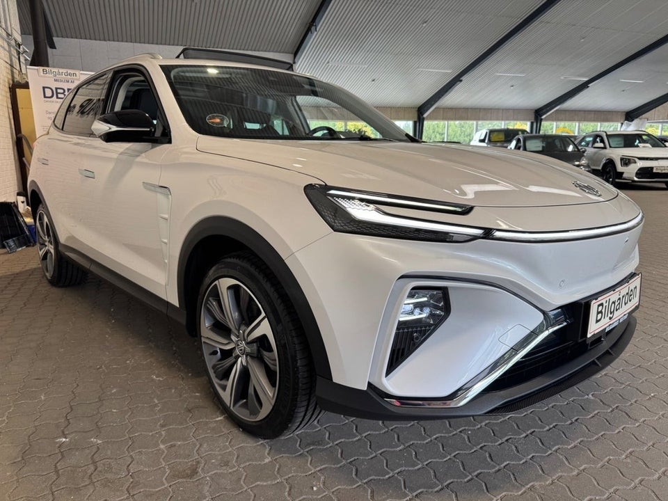 MG Marvel R Luxury 5d