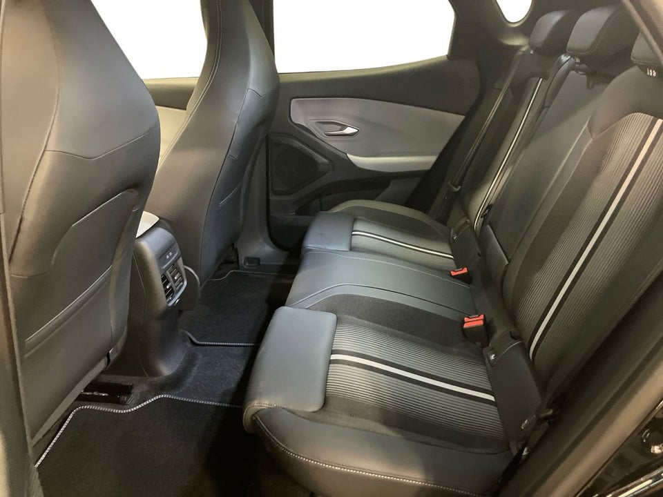 Ford Capri 77 Select Extended Range 5d