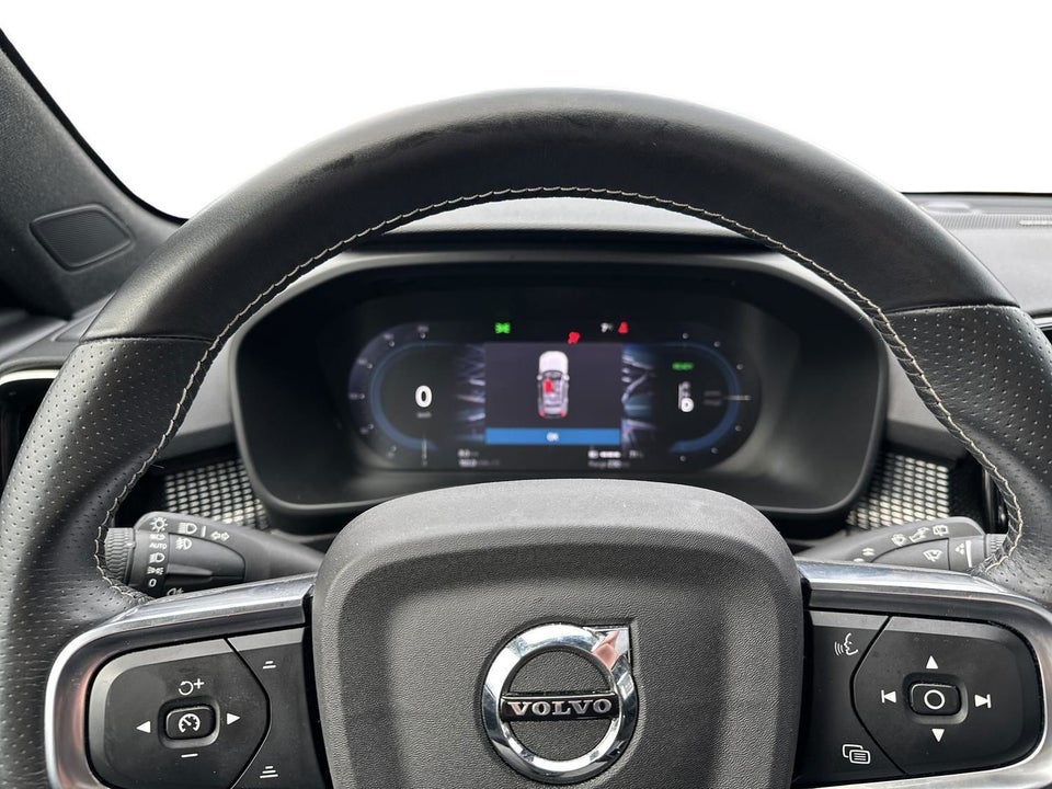 Volvo XC40 P8 ReCharge Twin Pro 5d