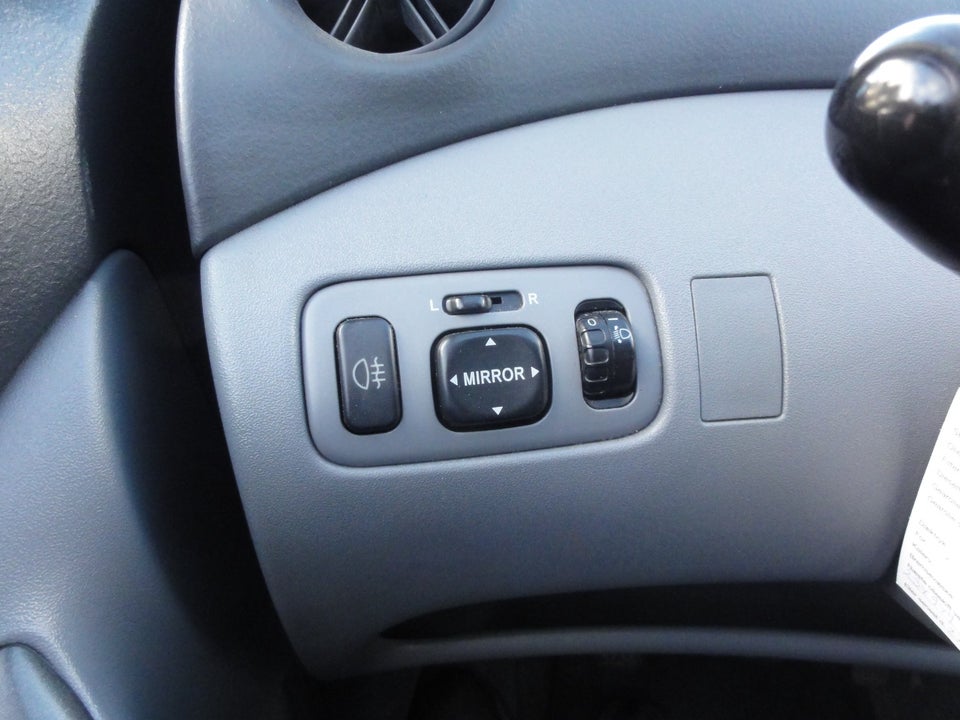 Toyota Yaris 1,3 Luna Komfort 3d