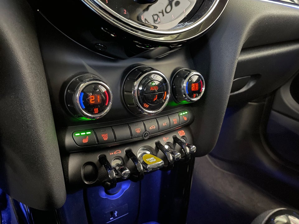 MINI Cooper SE Classic Trim 3d