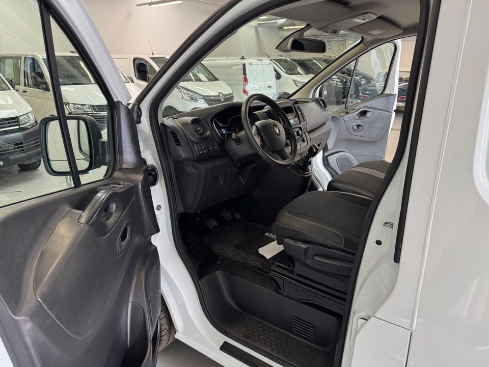 Renault Trafic T29 2,0 dCi 120 L2H1