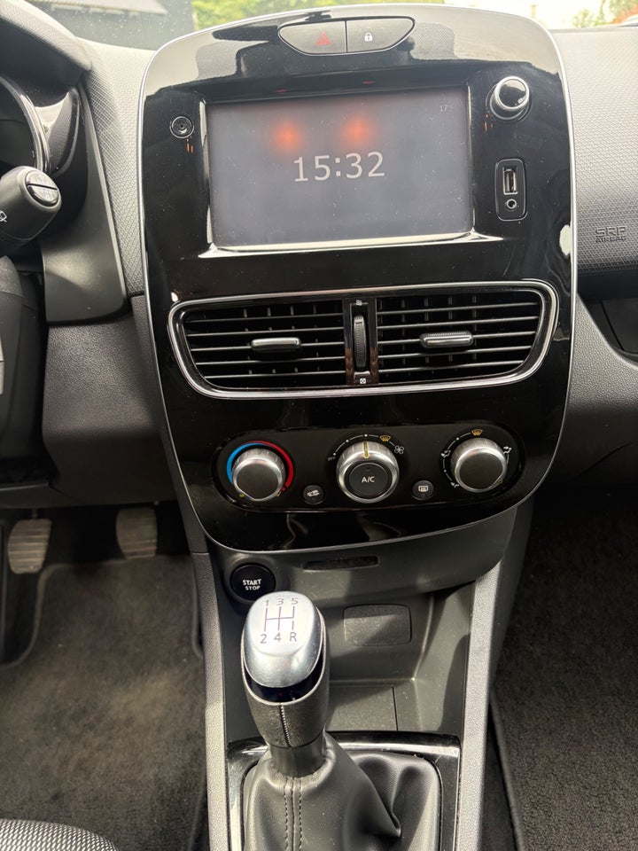 Renault Clio IV 1,5 dCi 90 Zen 5d
