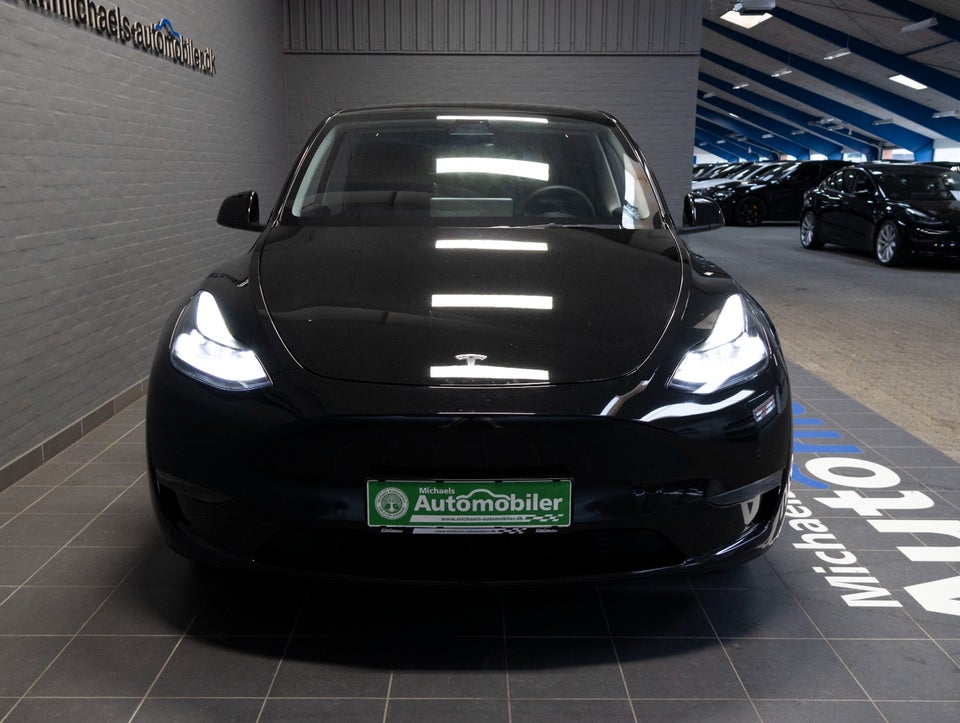 Tesla Model Y Long Range AWD 5d