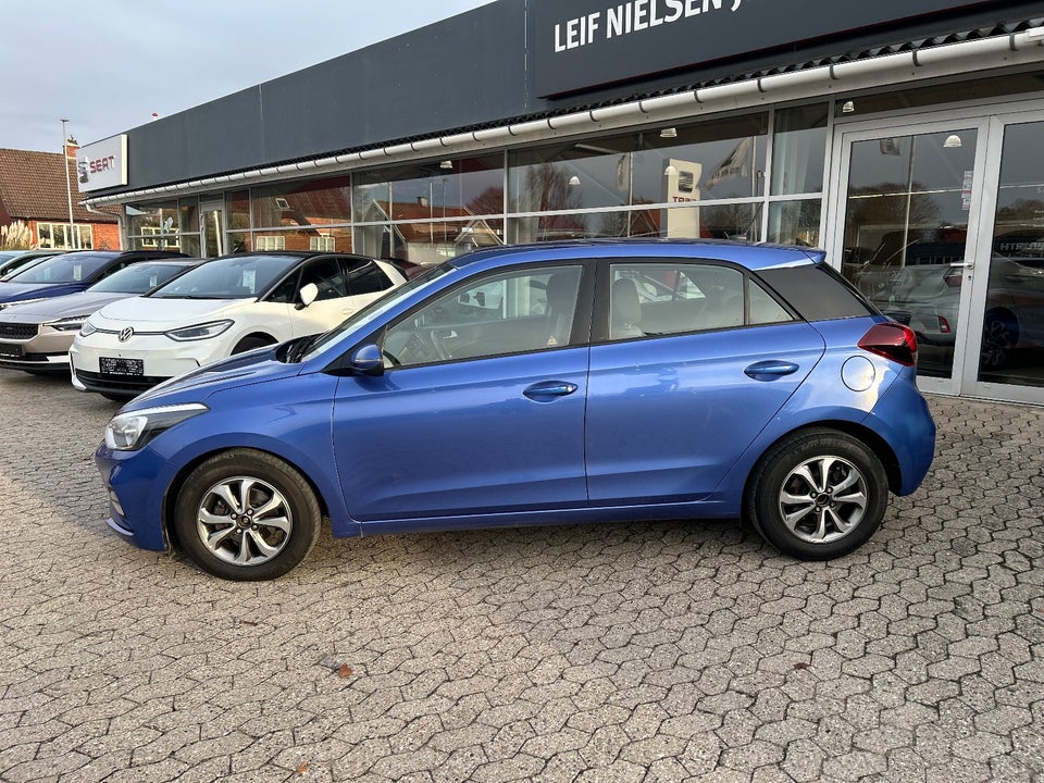 Hyundai i20 1,25 Style 5d