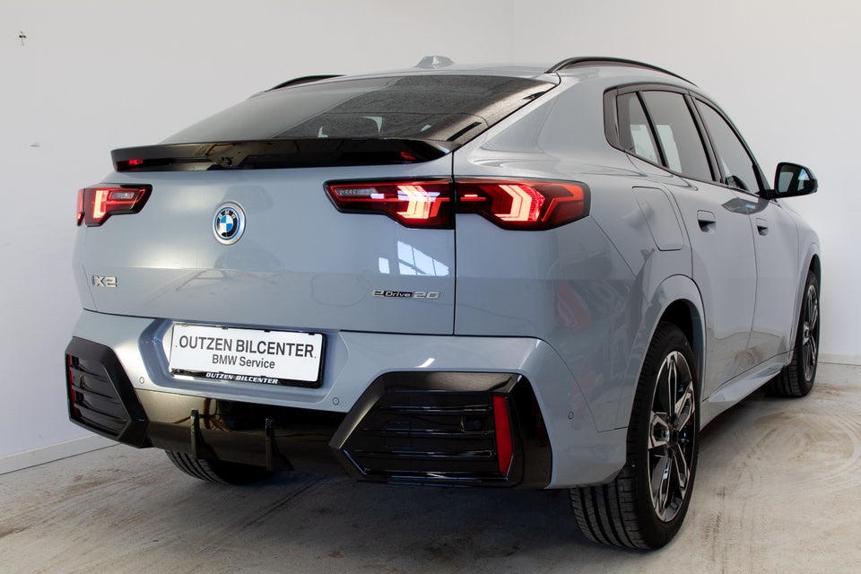 BMW iX2 eDrive20 Fully Charged 5d