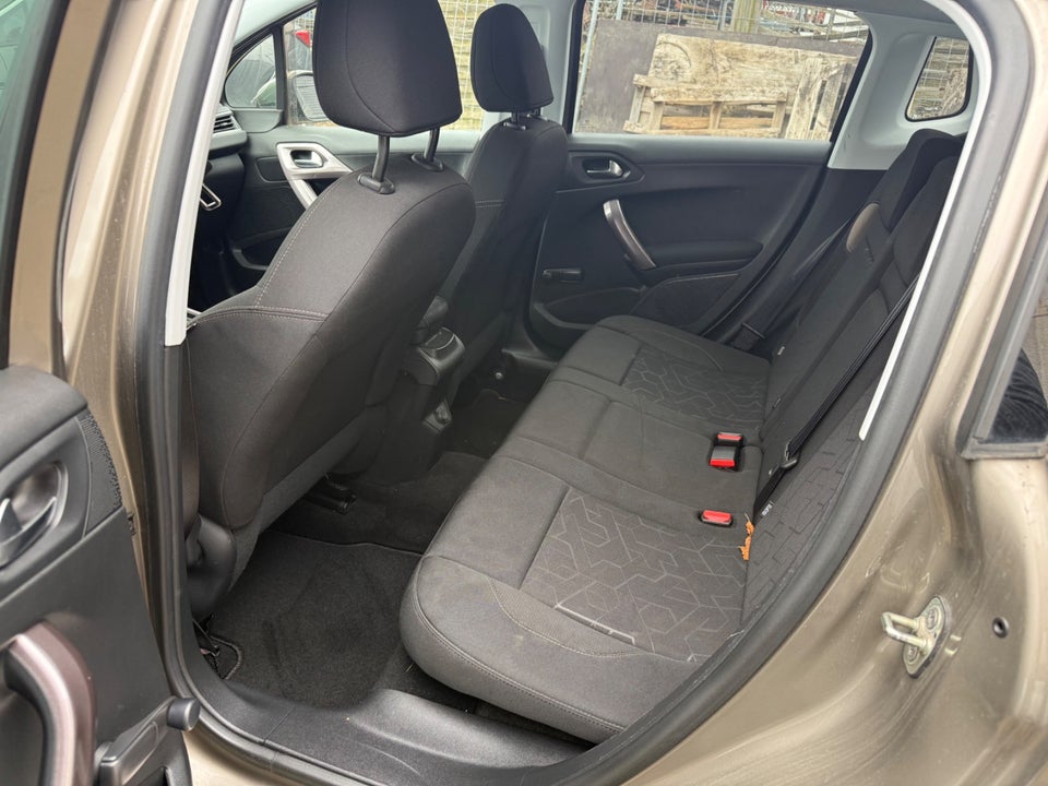 Peugeot 2008 1,6 e-HDi 92 Active ESG 5d