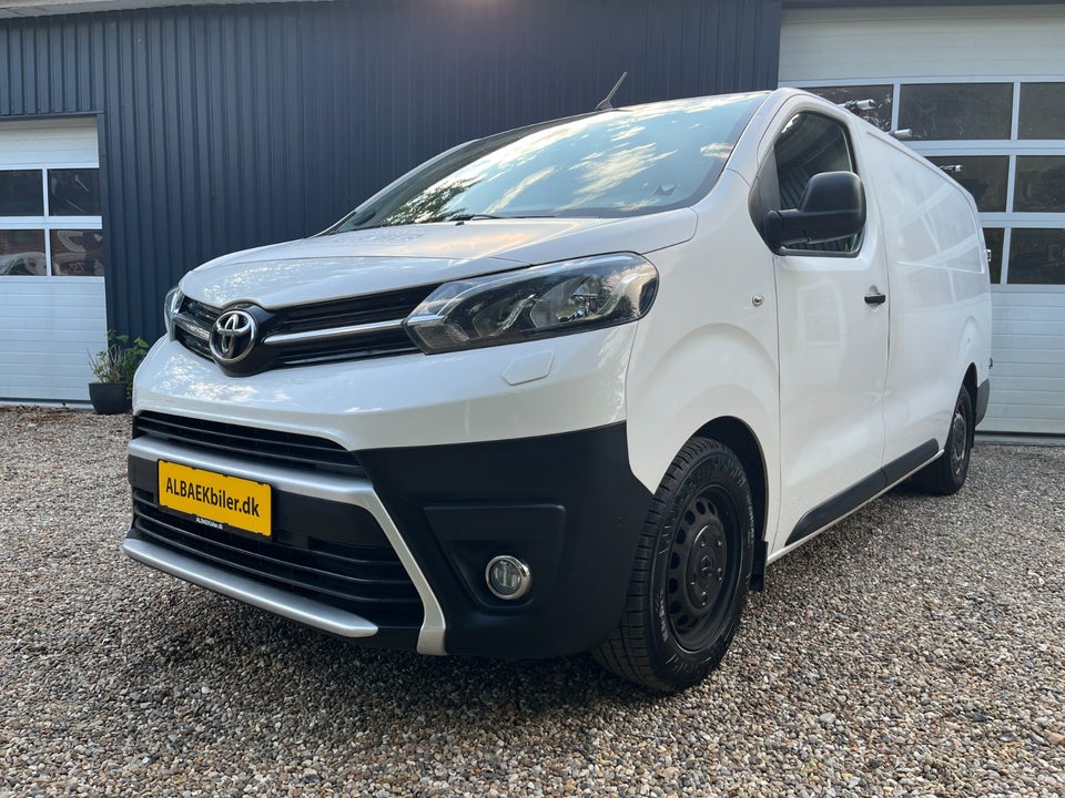 Toyota ProAce 2,0 D 120 Long Comfort Master aut. 5d