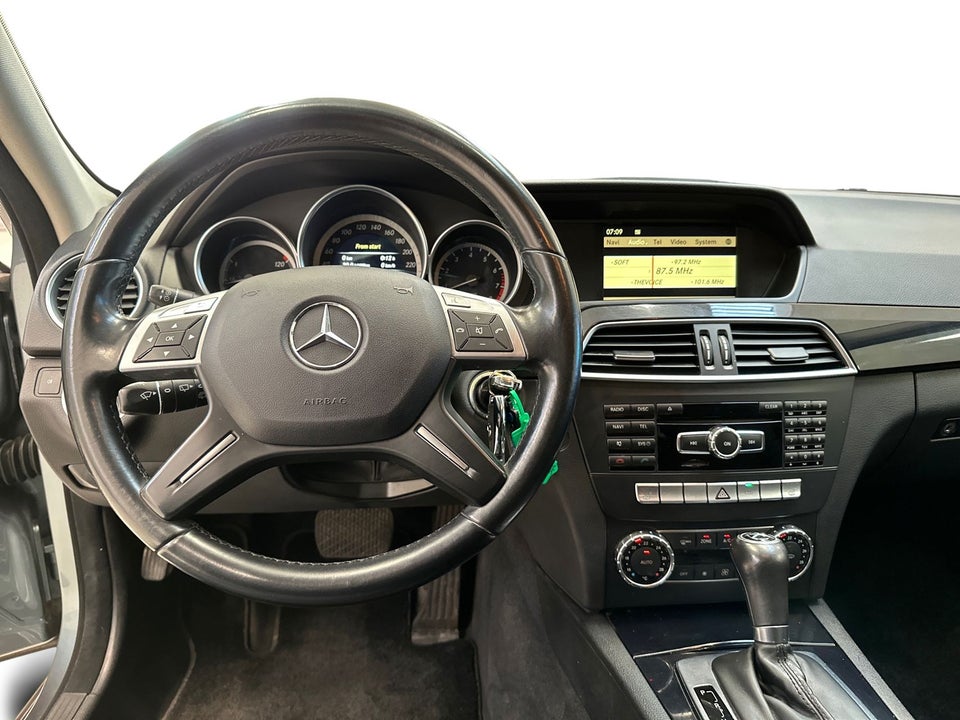 Mercedes C180 1,8 CGi stc. aut. BE 5d