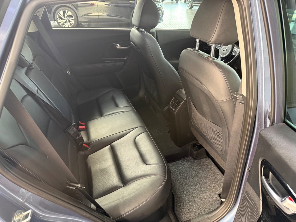 Kia Niro 1,6 PHEV Premium DCT 5d