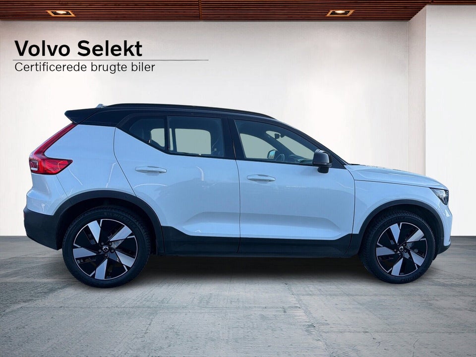 Volvo XC40 ReCharge Extended Range Plus 5d