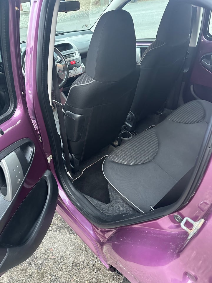 Peugeot 107 1,0 Sportium 5d