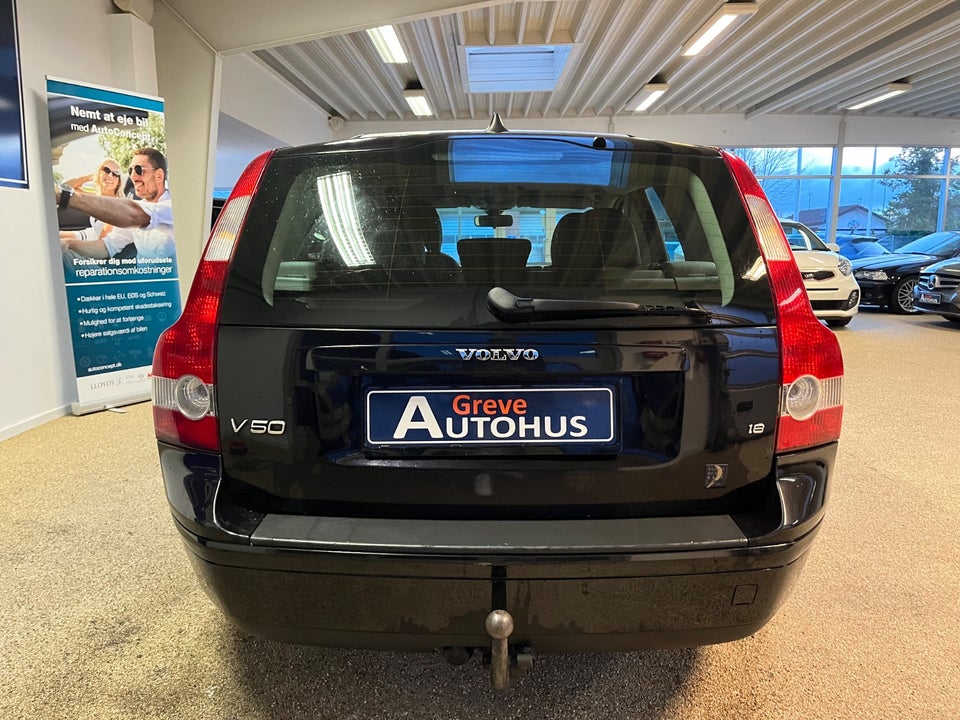 Volvo V50 1,8 Sport Momentum 5d