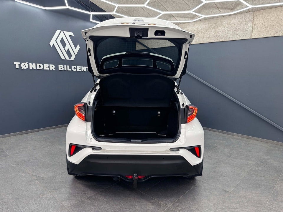 Toyota C-HR 1,8 Hybrid Premium Selected CVT 5d