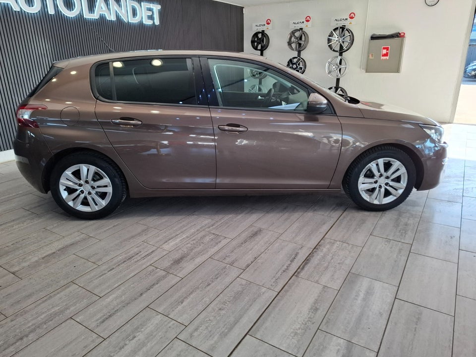 Peugeot 308 1,6 HDi 92 Active 5d