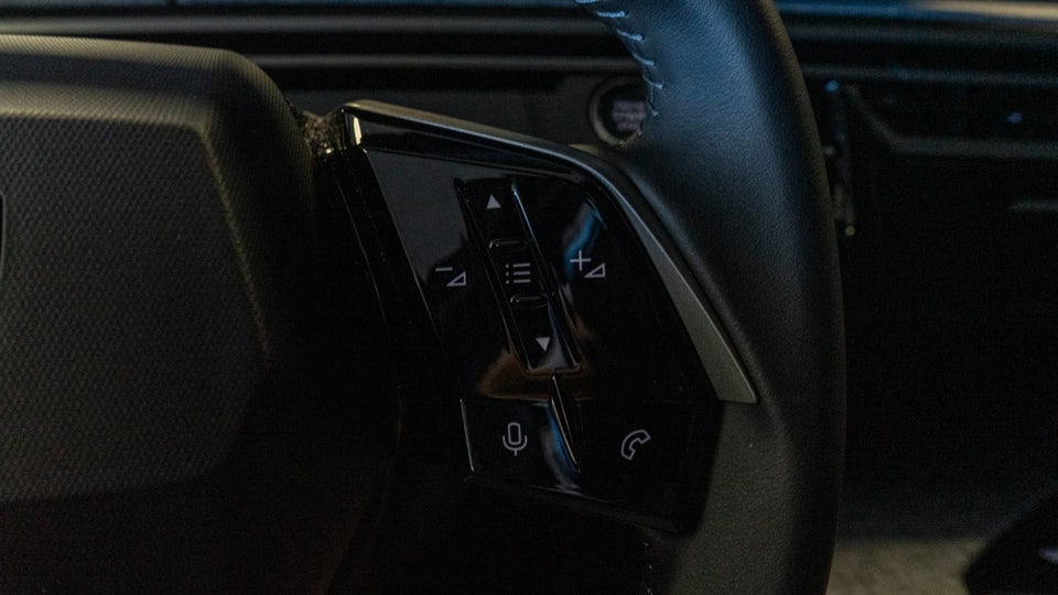 Peugeot e-5008 77 Allure 7prs 5d
