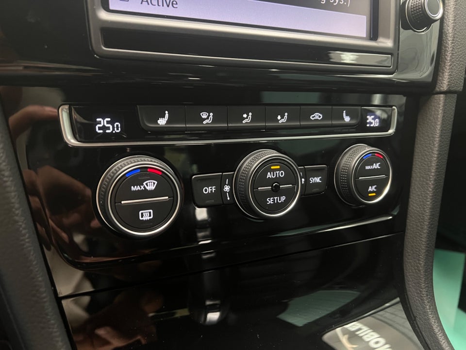 VW Golf VII 1,4 TSi 140 R-line DSG BMT 5d