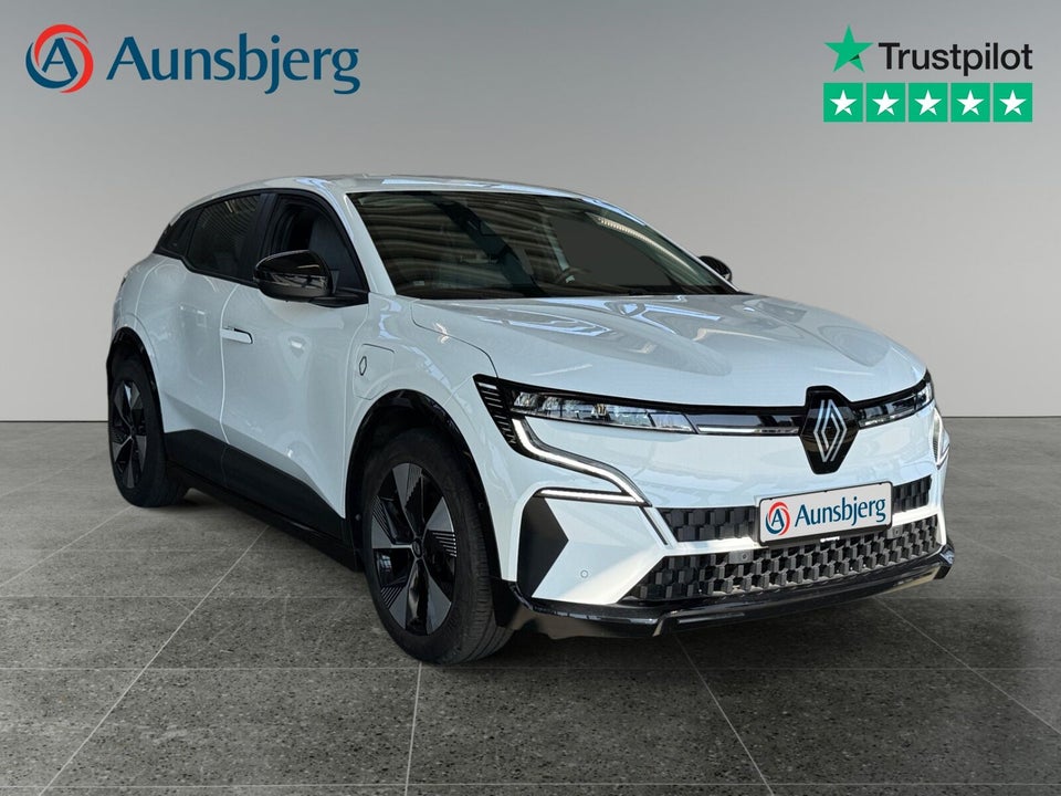 Renault Megane E-Tech 40 Equilibre 5d