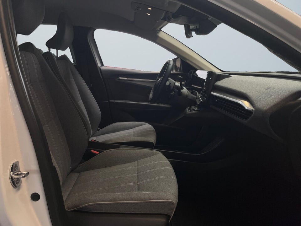 Renault Megane E-Tech 40 Equilibre 5d