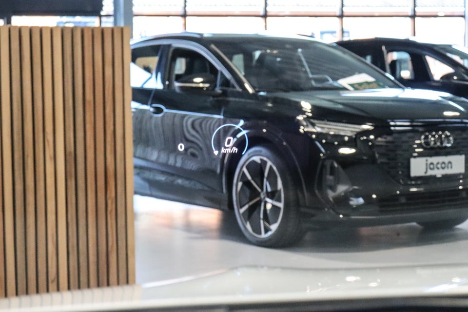 Mercedes EQA350 AMG Line 4Matic 5d