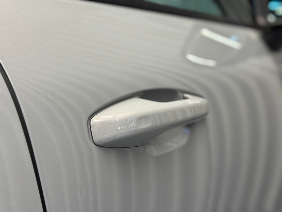 Volvo EX40 Extended Range Core 5d