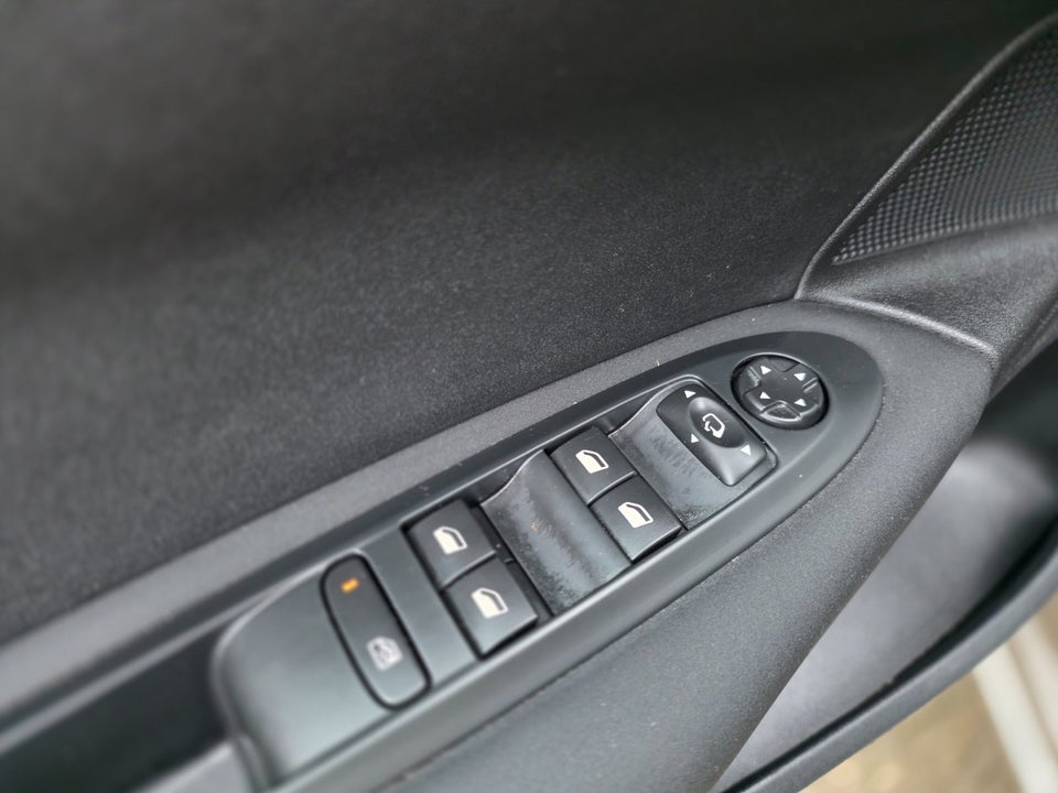 Citroën C4 1,6 BlueHDi 100 Millesime 5d