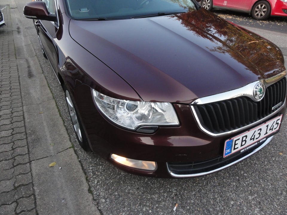 Skoda Superb 1,6 TDi 105 Comfort Combi GreenLine 5d