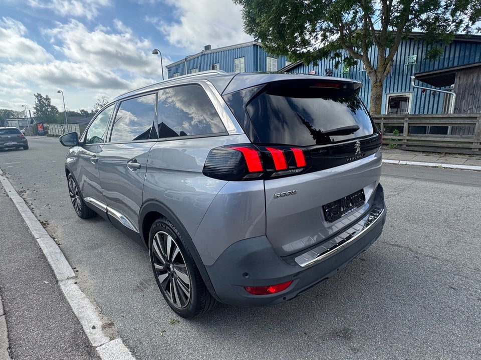 Peugeot 5008 1,5 BlueHDi 130 Allure 7prs 5d