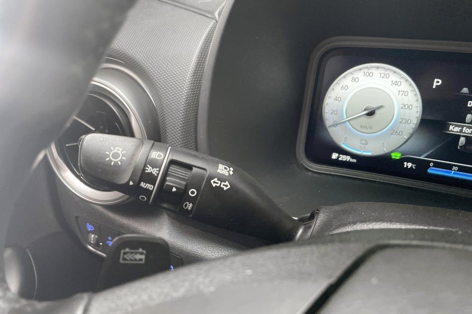 Hyundai Kona 64 EV Exclusive 5d