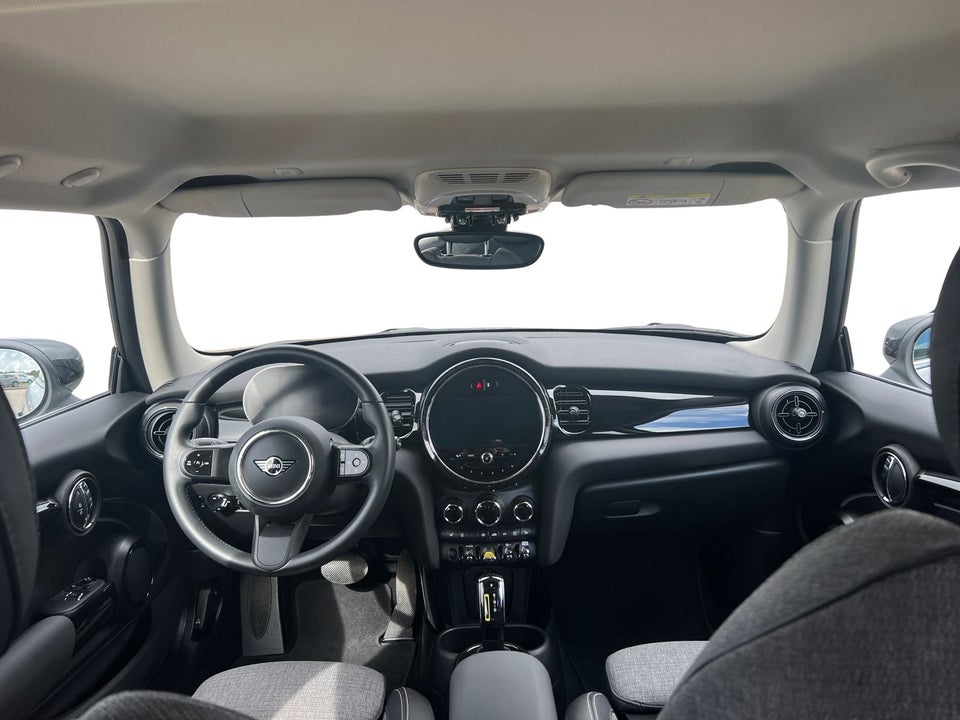 MINI Cooper SE Maximise 3d