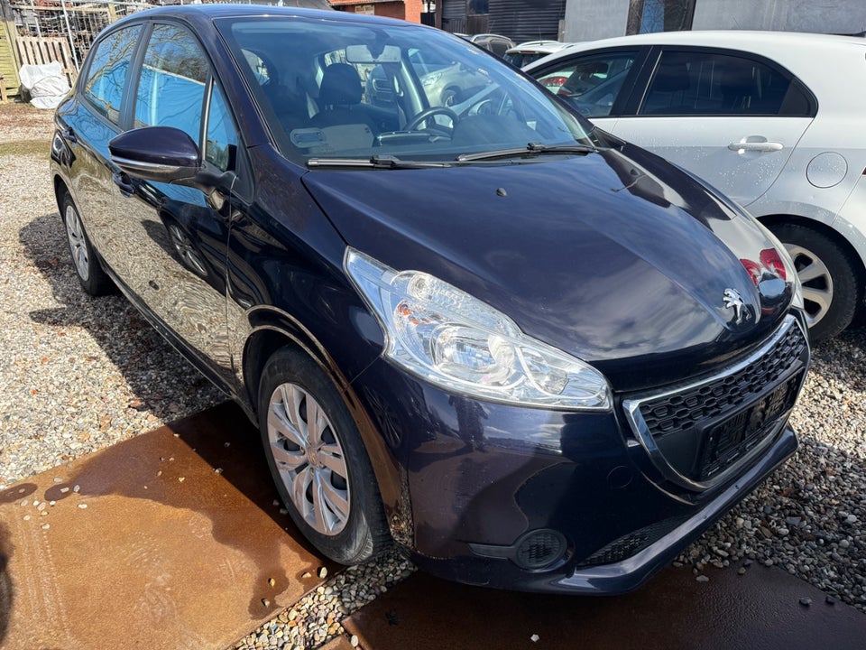 Peugeot 208 1,2 VTi Active 5d