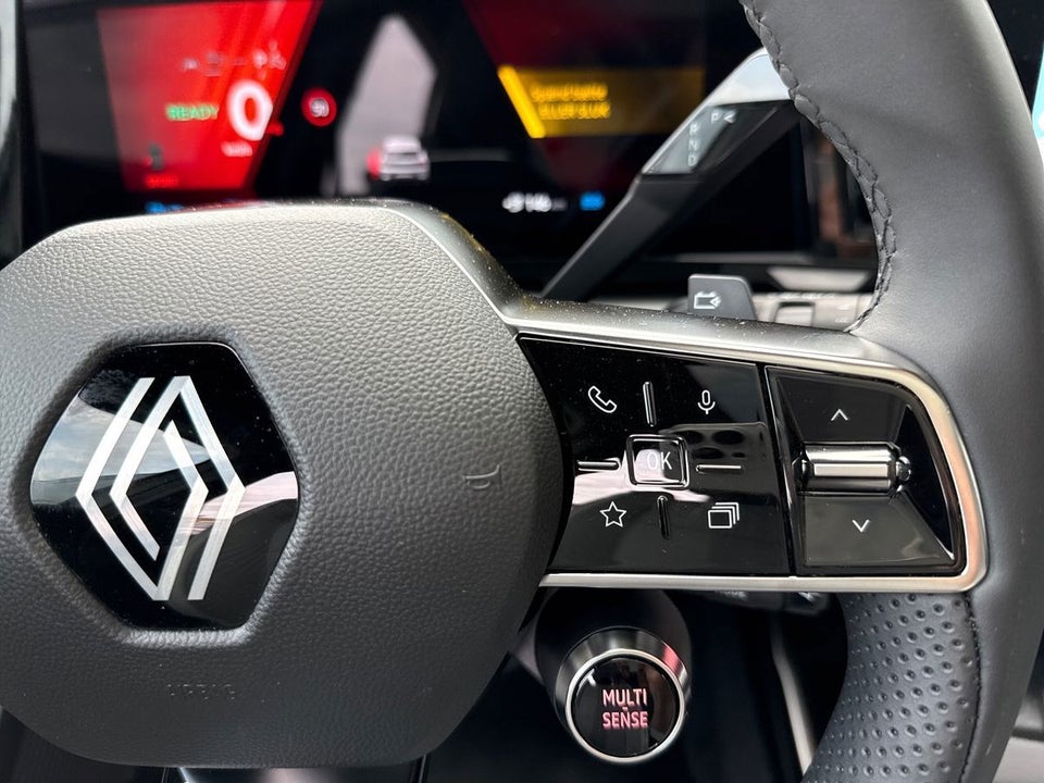 Renault Scenic E-Tech 87 Iconic 5d