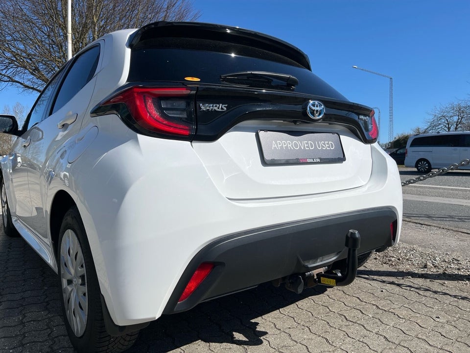 Toyota Yaris 1,5 Hybrid H3 Vision e-CVT 5d