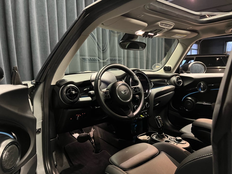 MINI Cooper SE Edition Premium Plus 3d