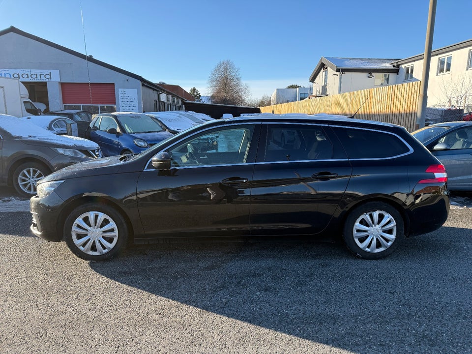 Peugeot 308 1,6 BlueHDi 120 Allure Sky SW 5d