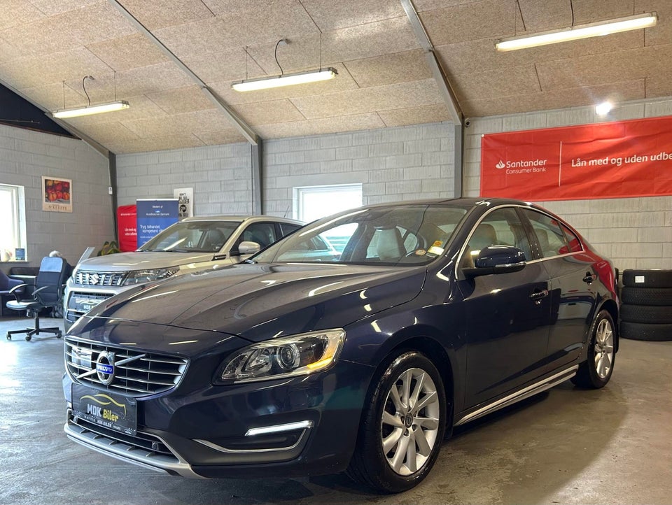 Volvo S60 1,6 T4 180 Summum 4d