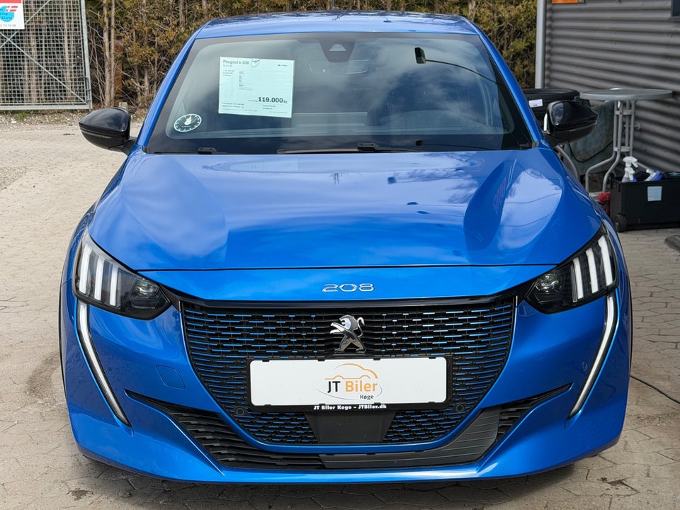 Peugeot e-208 50 GT 5d