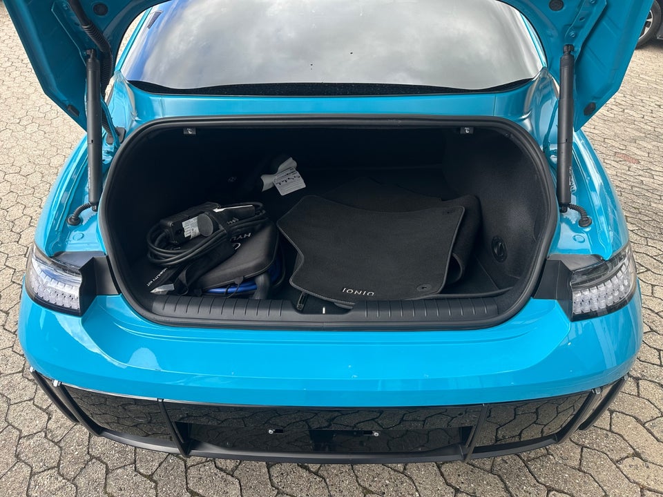 Hyundai Ioniq 6 77 Ultimate AWD 4d