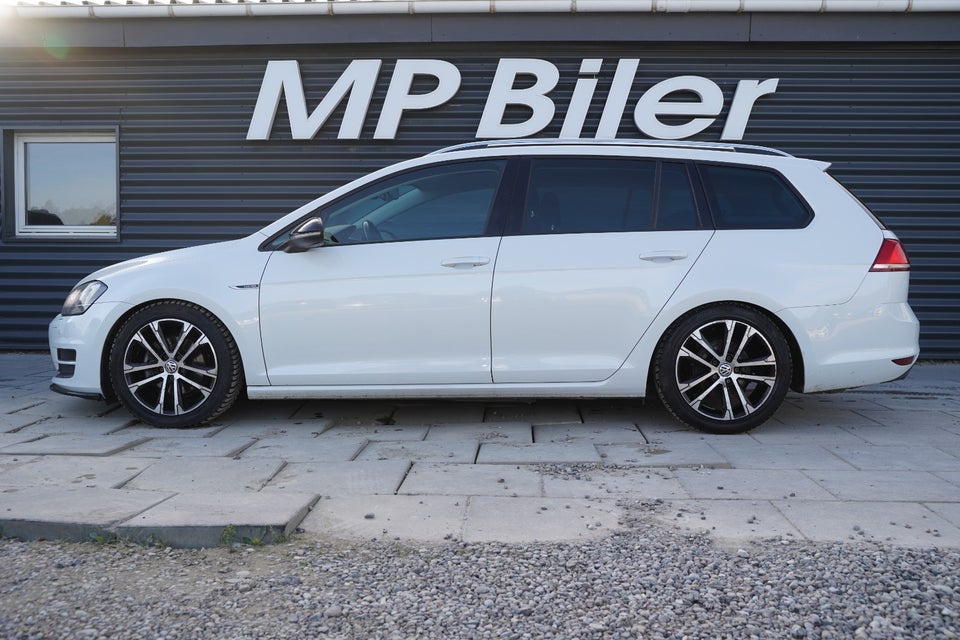 VW Golf VII 2,0 TDi 150 Lounge Variant DSG BMT 5d