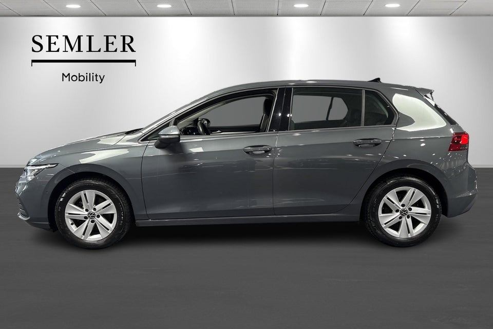 VW Golf VIII 1,5 eTSi 130 Life 75 Years Edition DSG 5d