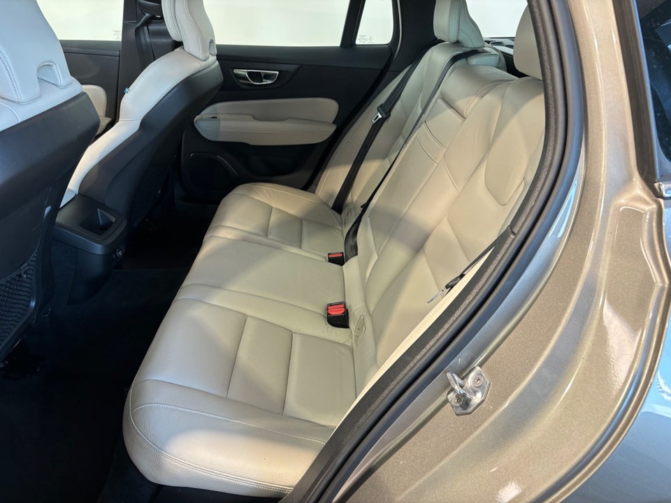 Volvo V60 2,0 D4 190 Inscription aut. 5d