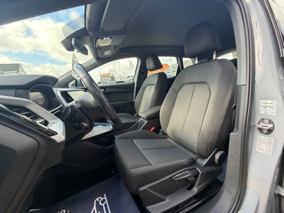 Audi Q4 e-tron 35  5d