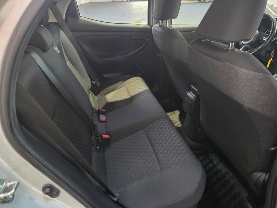 Toyota Yaris 1,5 Hybrid H3 e-CVT 5d