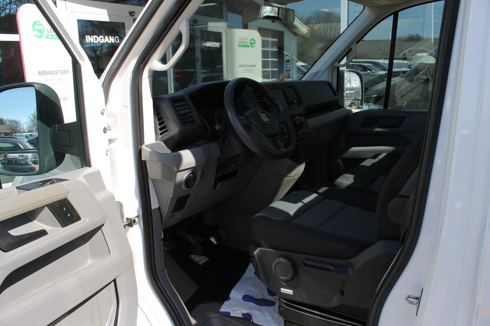 VW Crafter 35 2,0 TDi 177 Ladvogn L3