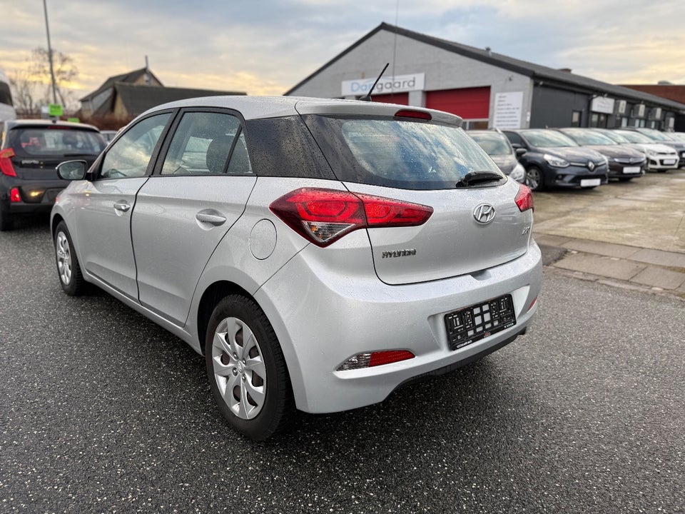 Hyundai i20 1,0 T-GDi Life 5d
