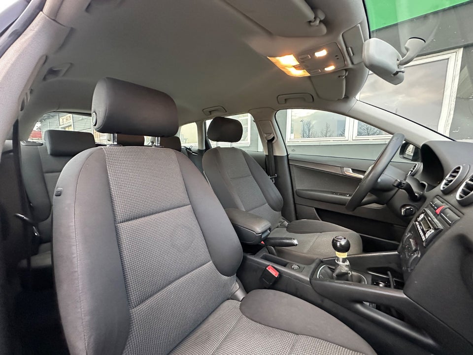 Audi A3 1,6 Ambiente 3d