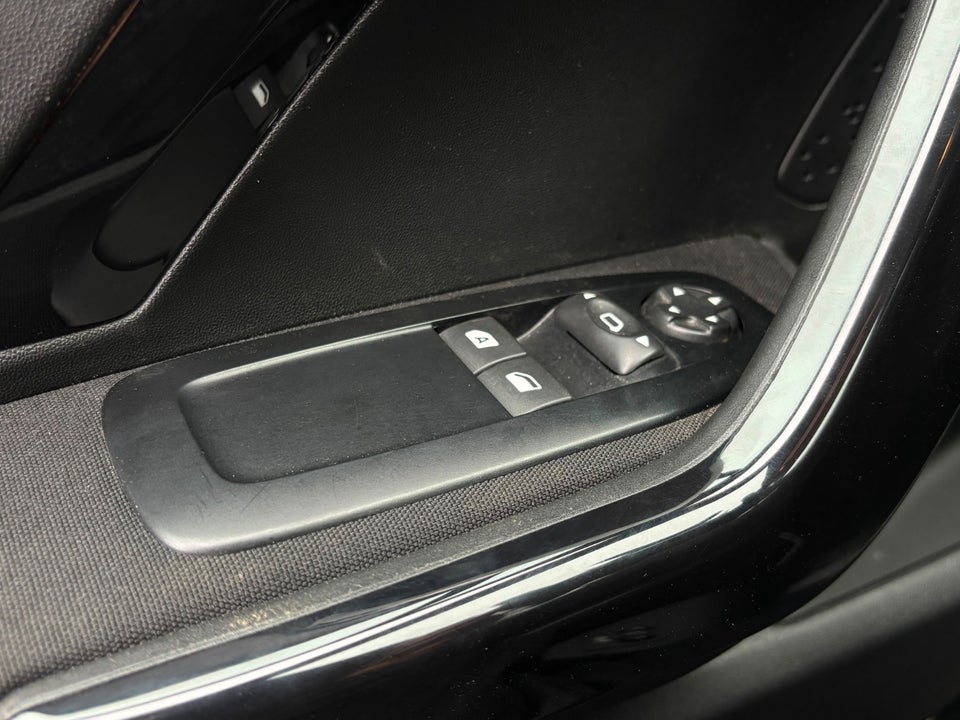 Peugeot 208 1,2 e-VTi 82 Excite ESG 5d