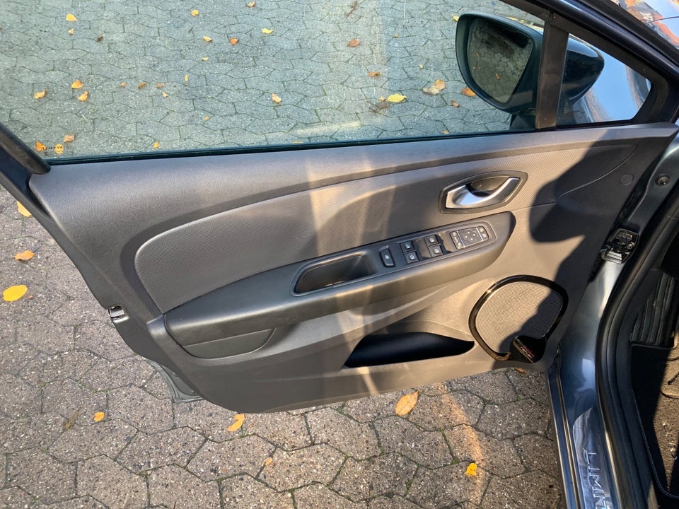 Renault Clio IV 0,9 TCe 90 Limited Sport Tourer 5d